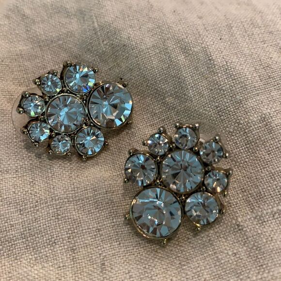 Crystal Cluster Gold Earrings - Picture 3 of 6